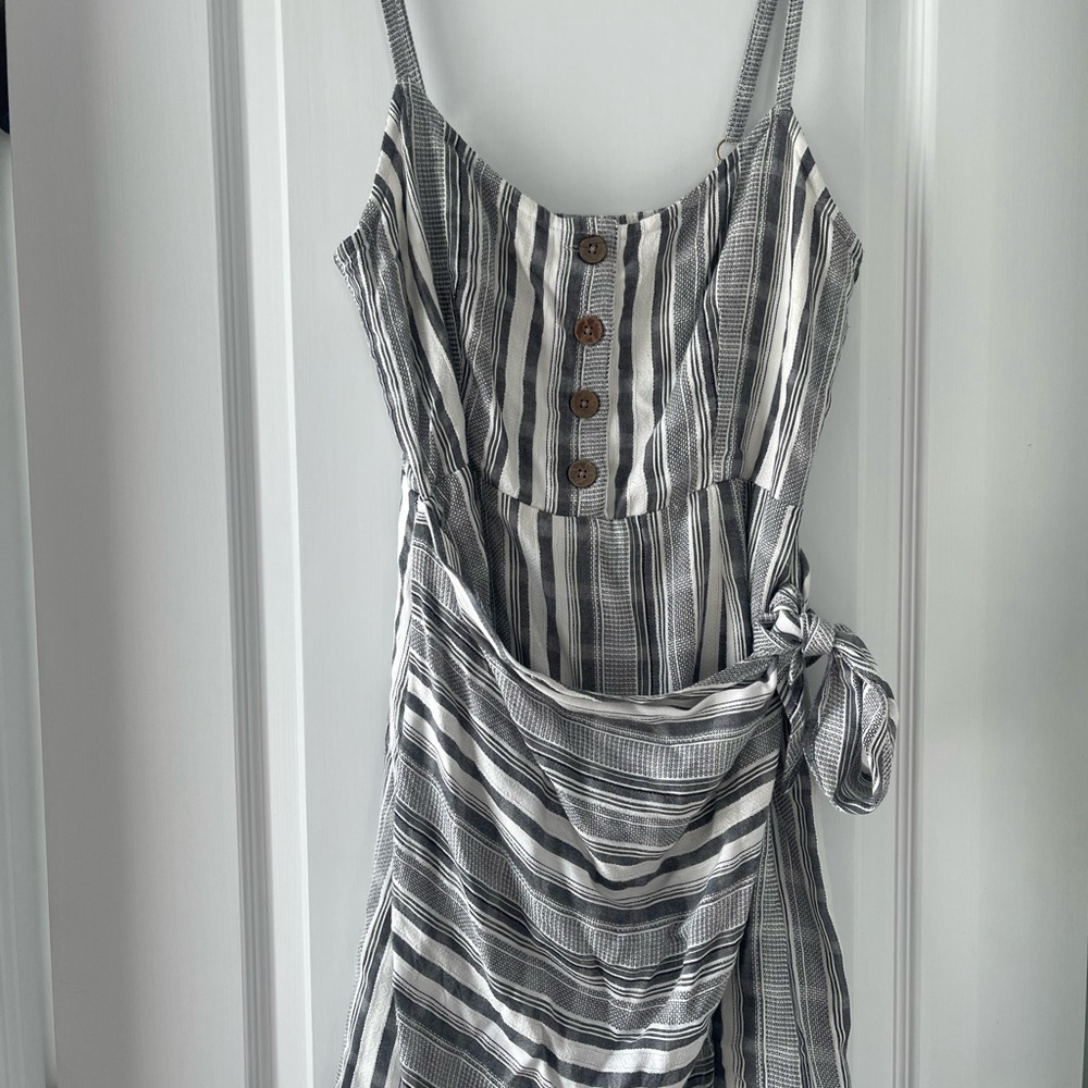 L*Space Valery Wrap Mini Dress Gray Stripe Button Front Beach Size L - Picture 8 of 14
